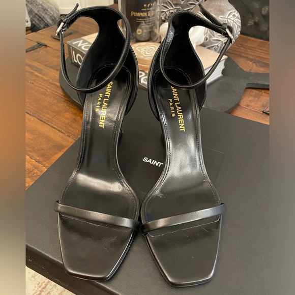 **YSL OPYUM** BLACK HEELS** VERY HARD TO FIND** - Picture 8 of 8